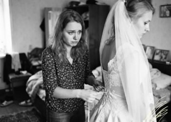 — Терпи, Светочка, — пропела мать. Через час я отменила свое участие в свадьбе и ушла