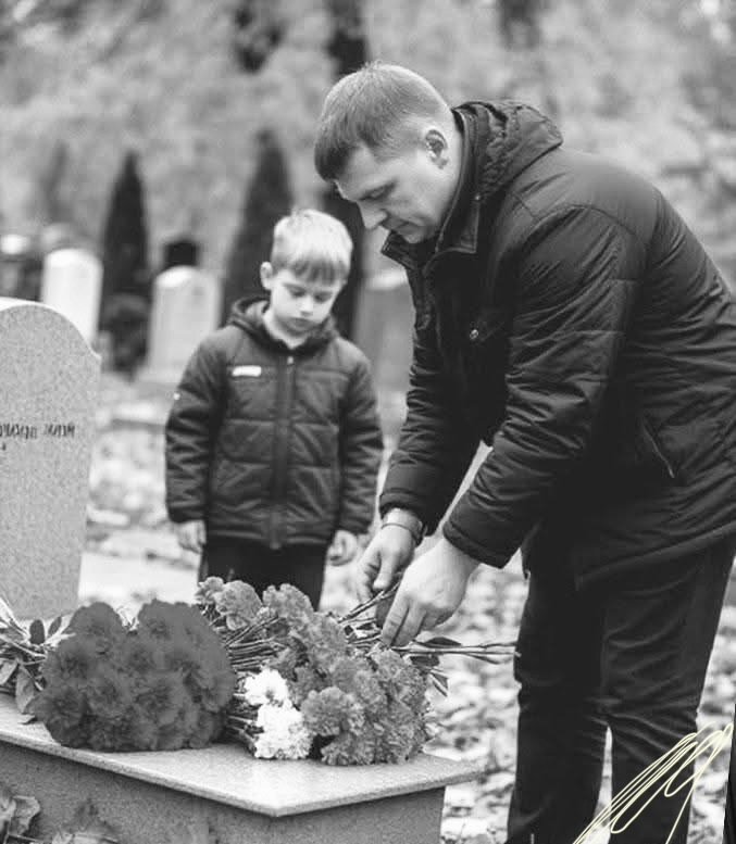 Дяденька, у мамы сегодня день рождения… Я хочу купить цветы, но денег не хватает