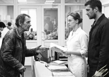 — Ялюблю другую, а ты воспитывай детей сама! — Мужчина ушел в закат без алиментов, а спустя 20 лет пришел..
